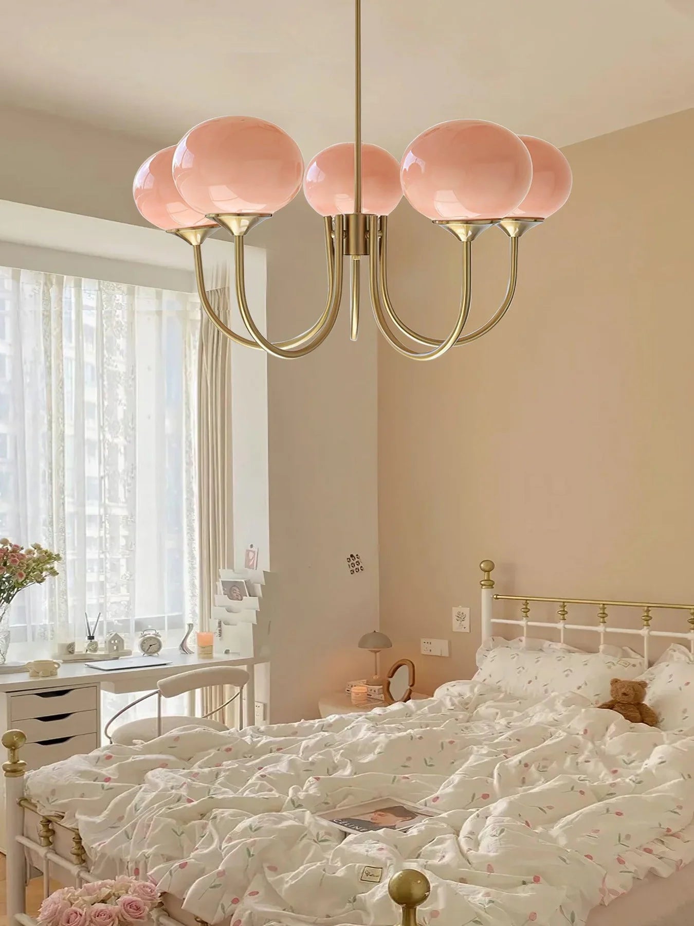 Glamour Chandelier with Glass Shades and Metal Frame – Elegant Ceiling Light