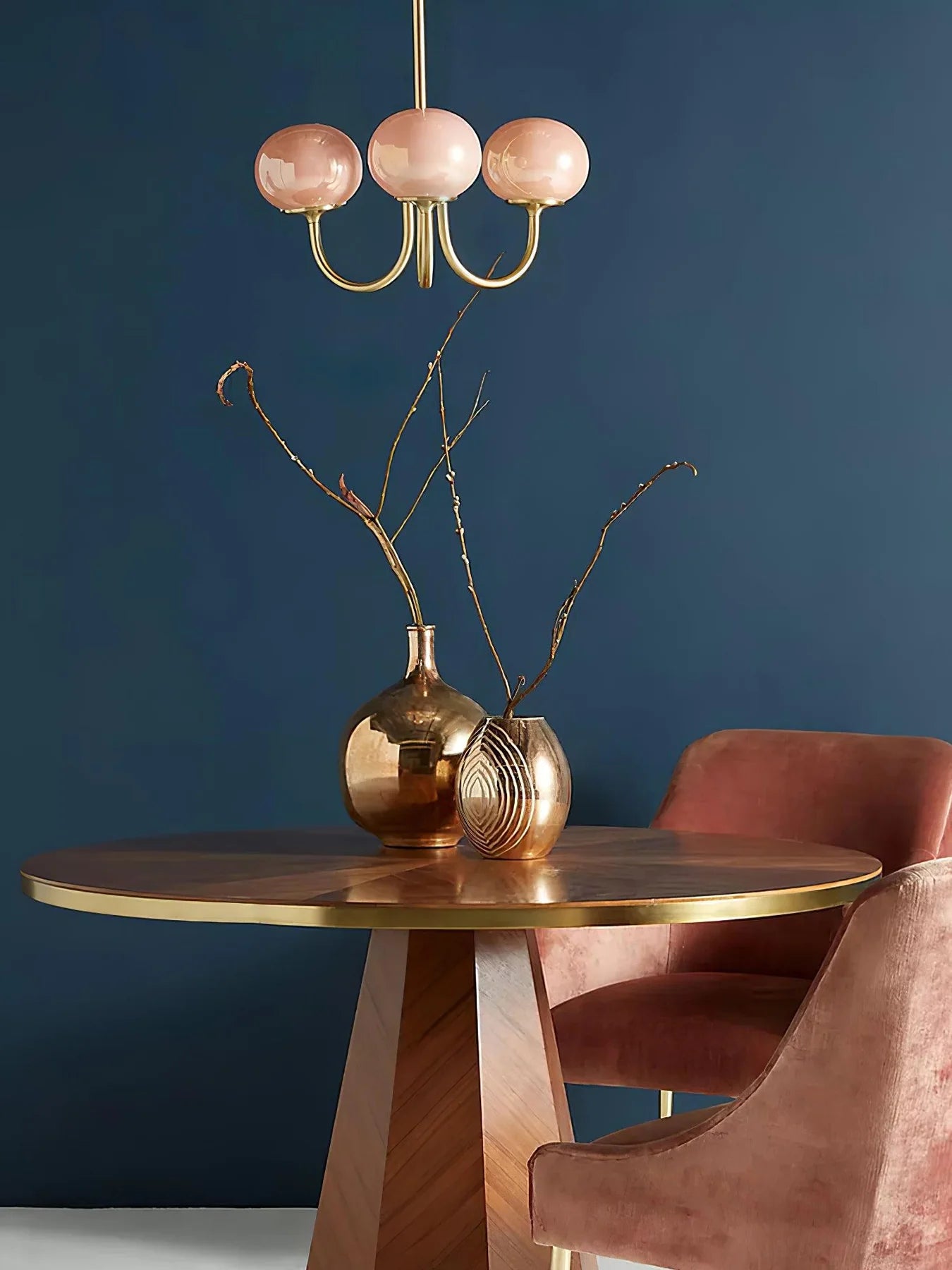 Glamour Chandelier with Glass Shades and Metal Frame – Elegant Ceiling Light