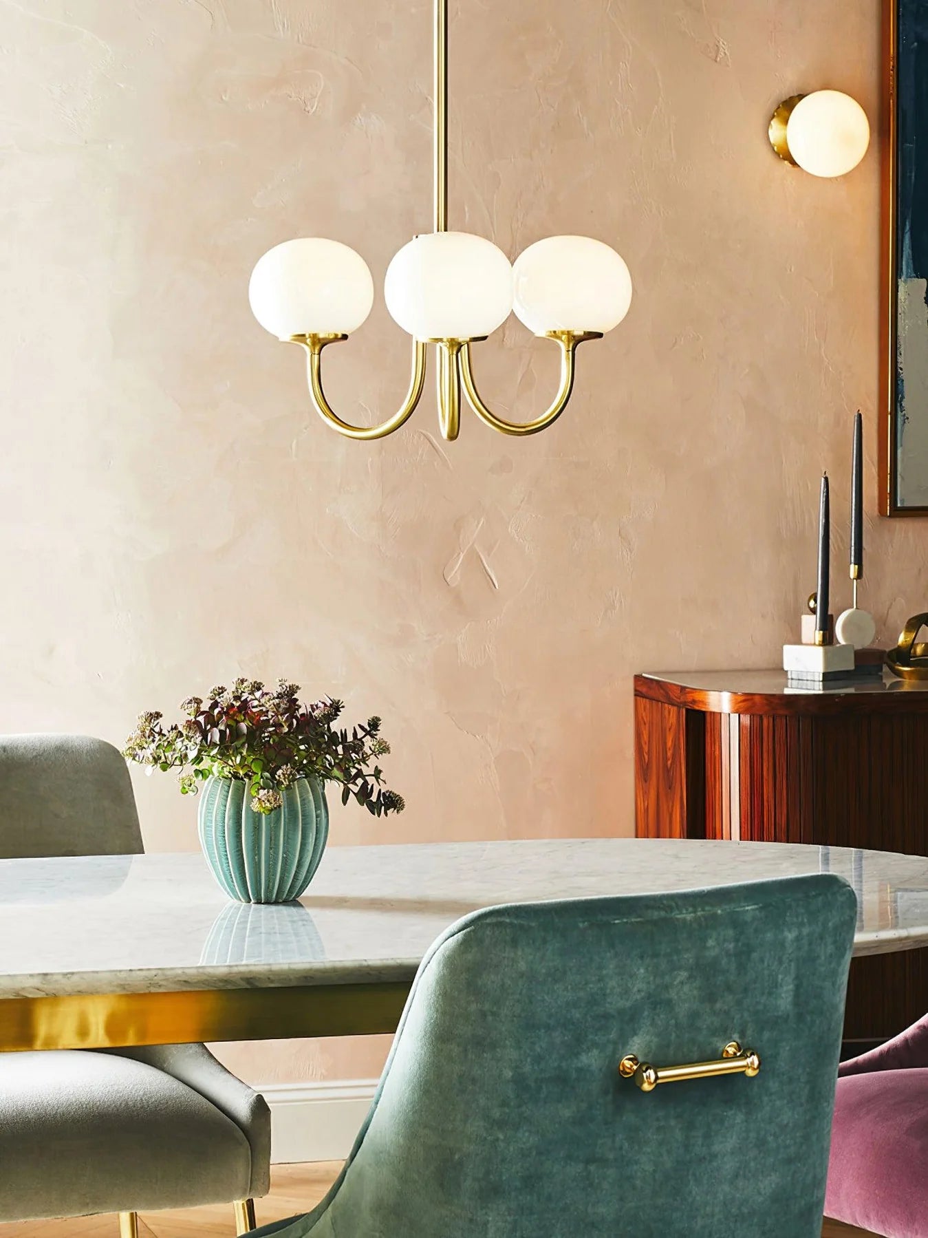 Glamour Chandelier with Glass Shades and Metal Frame – Elegant Ceiling Light