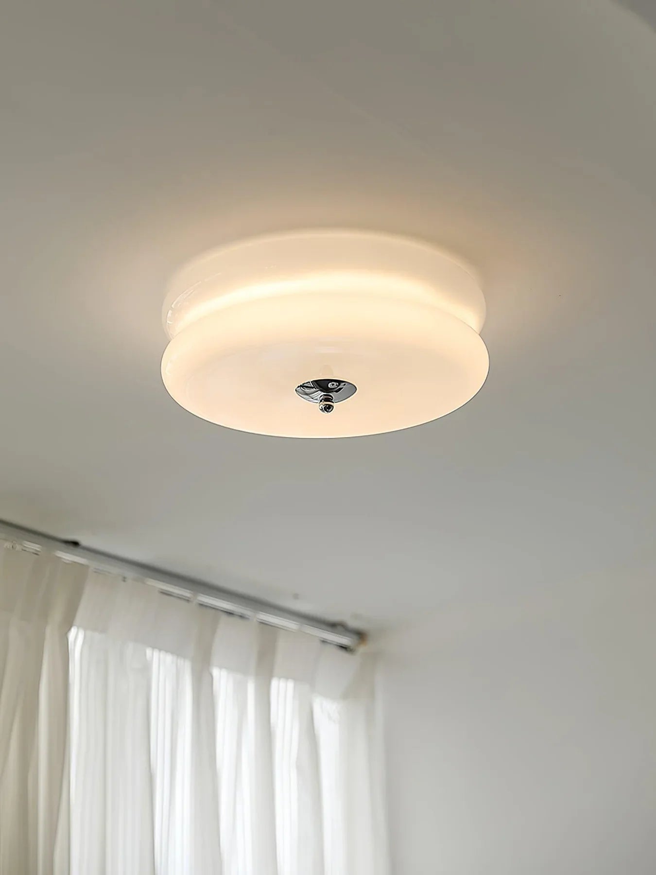 Modern LED Ceiling Flush Mount Light – Round Plafond for Bedroom, Living Room or Hallway
