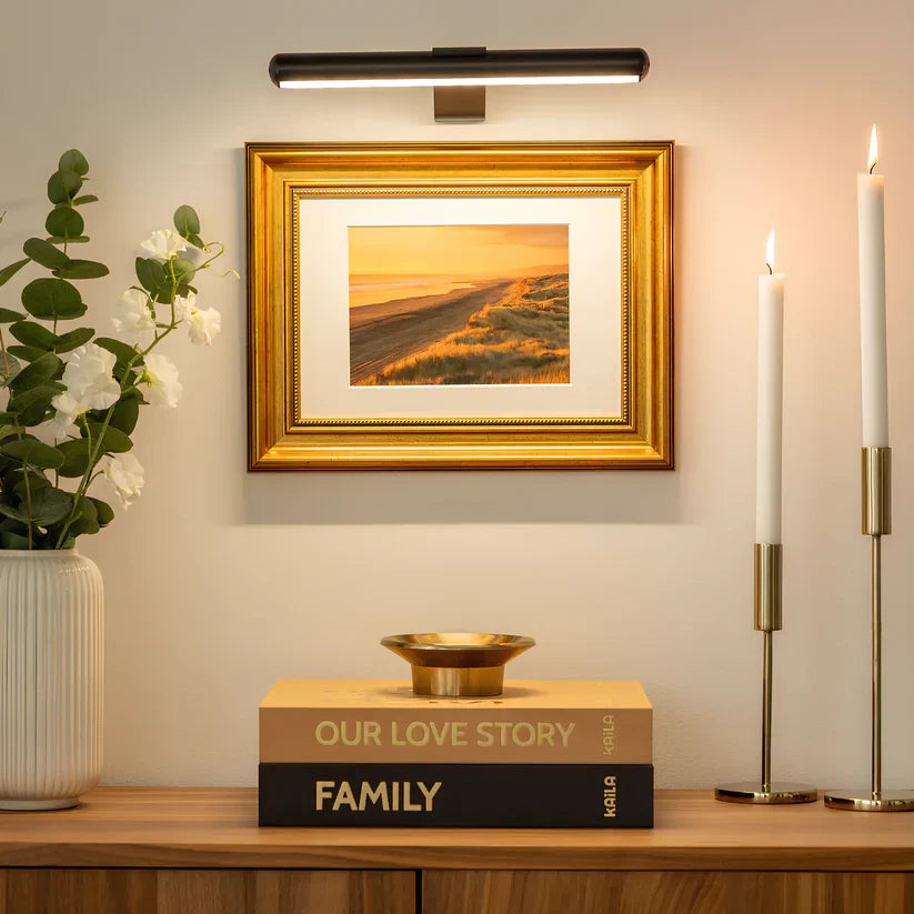 Wireless LED Picture Light – Rechargeable Wall-Mounted Art Lighting with Remote Control