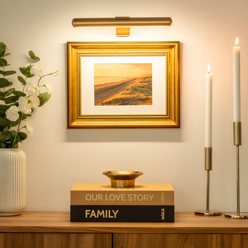 Wireless LED Picture Light – Rechargeable Wall-Mounted Art Lighting with Remote Control