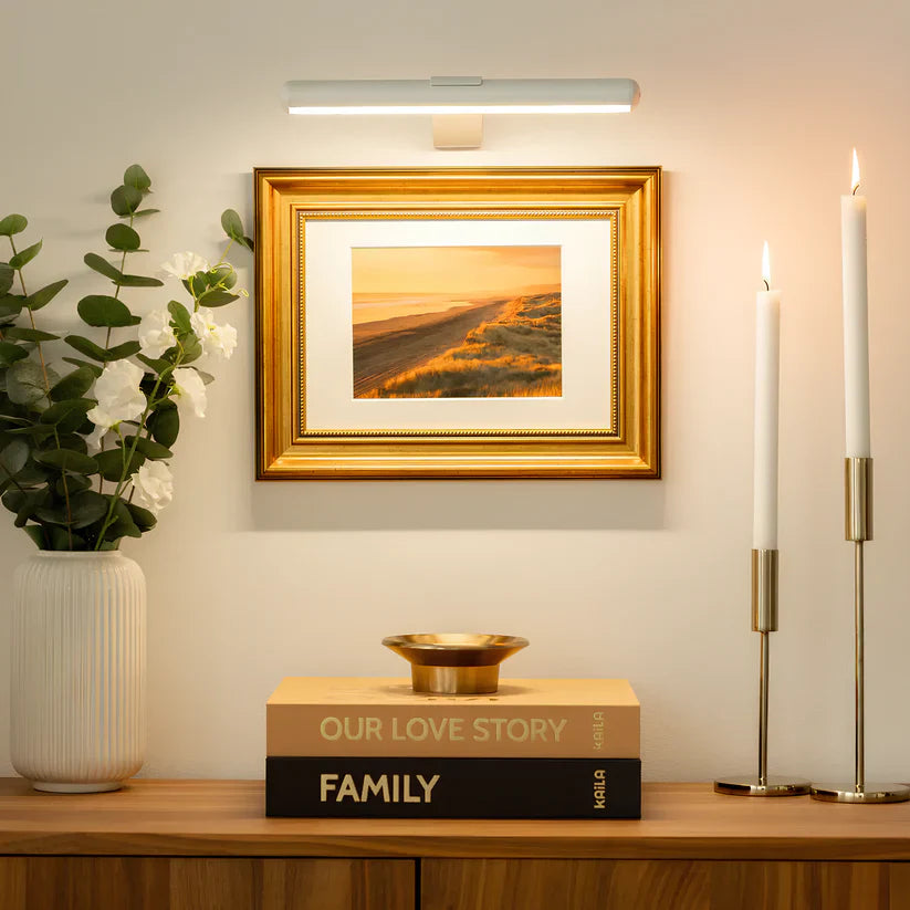 Wireless LED Picture Light – Rechargeable Wall-Mounted Art Lighting with Remote Control