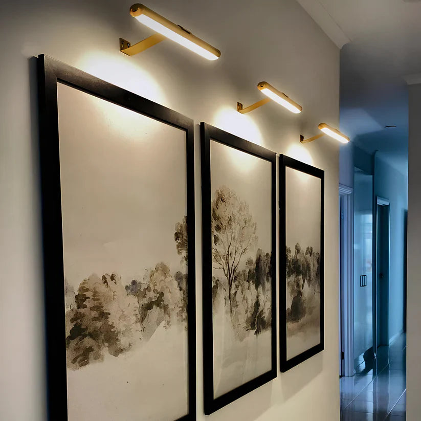 Wireless LED Picture Light – Rechargeable Wall-Mounted Art Lighting with Remote Control