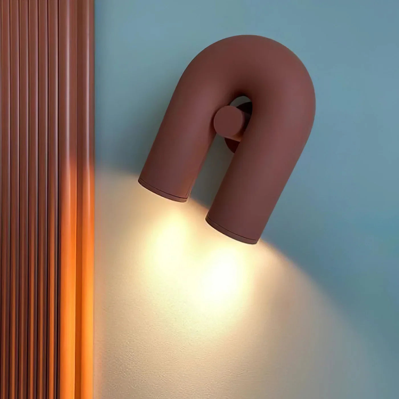 Arc-Shaped LED Wall Light – Modern Design