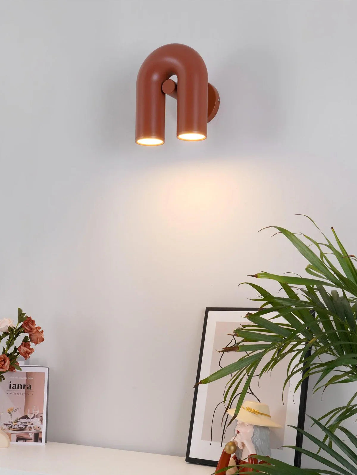 Arc-Shaped LED Wall Light – Modern Design