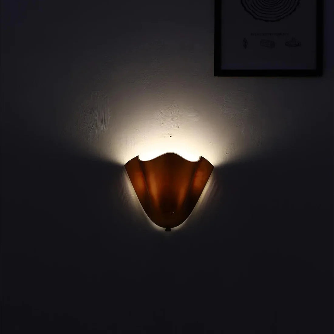 Decorative Retro Wall Light with Stained Glass Shade