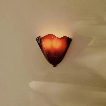 Decorative Retro Wall Light with Stained Glass Shade