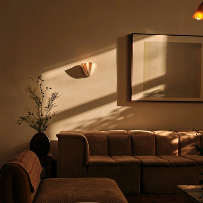 Decorative Retro Wall Light with Stained Glass Shade