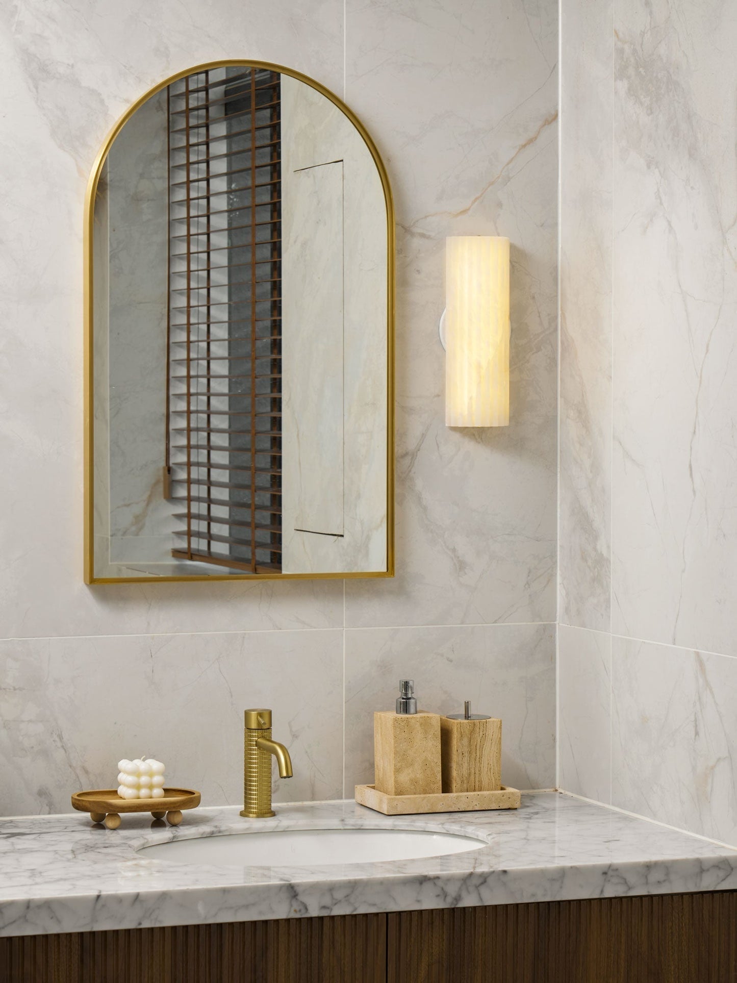 Fluted Alabaster Wall Light - Arrielight