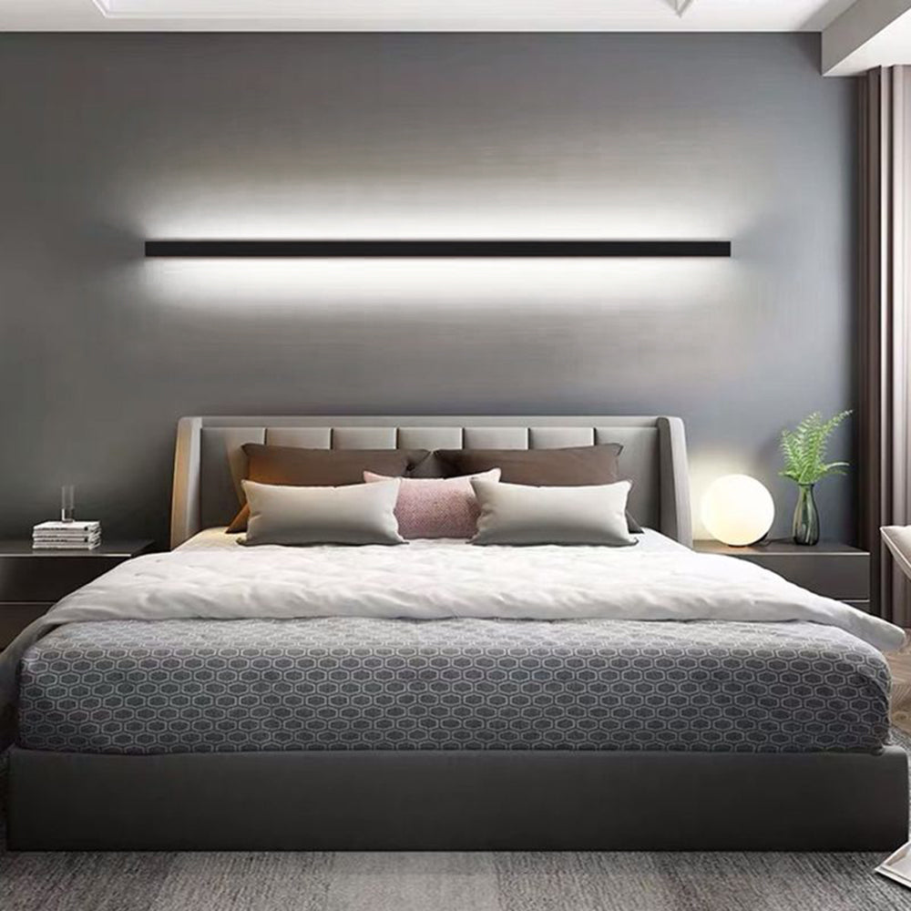 Minimalist Linear Metal and Acrylic LED Wall Light - Arrielight