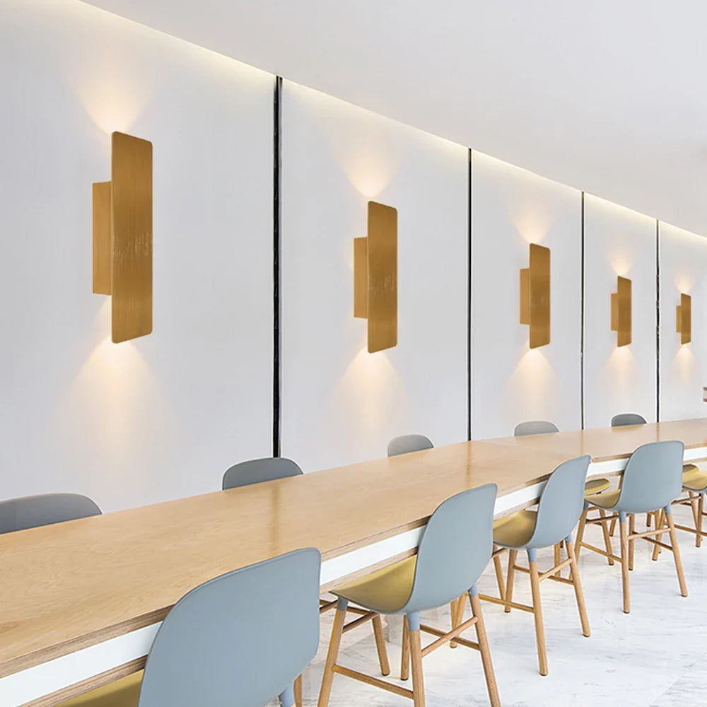 Modern LED Wall Light – Up/Down Lighting