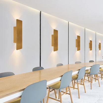 Modern LED Wall Light – Up/Down Lighting