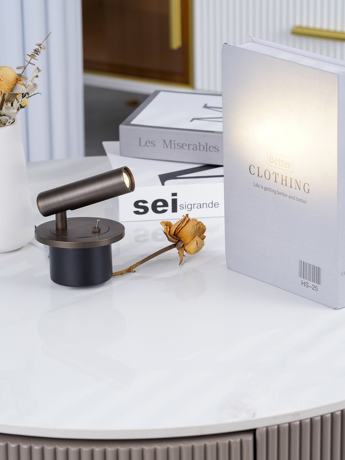 Minimalist Cylinder Adjustable LED Reading Wall Light - Arrielight