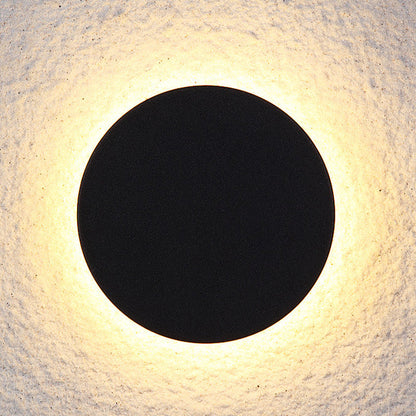 Minimalist Disc LED Outdoor Wall Light - Arrielight