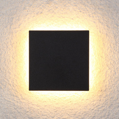 Minimalist Disc LED Outdoor Wall Light - Arrielight