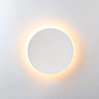 Minimalist Disc LED Outdoor Wall Light - Arrielight