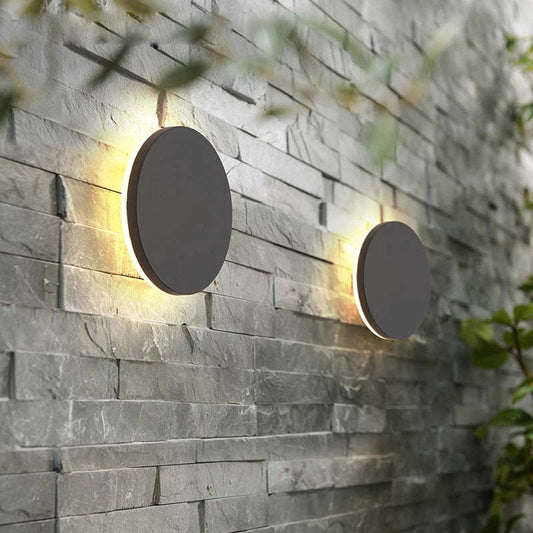 Minimalist Disc LED Outdoor Wall Light - Arrielight