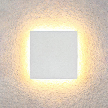 Minimalist Disc LED Outdoor Wall Light - Arrielight
