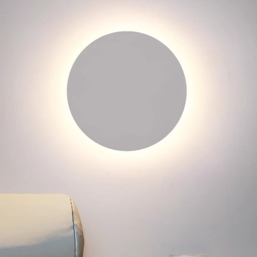 Minimalist Disc LED Outdoor Wall Light - Arrielight