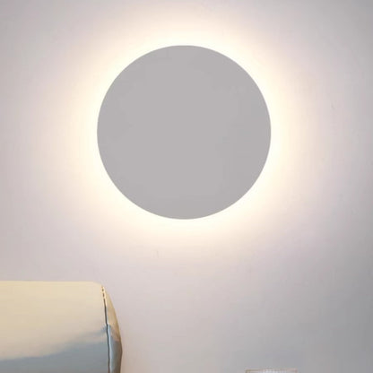 Minimalist Disc LED Outdoor Wall Light - Arrielight