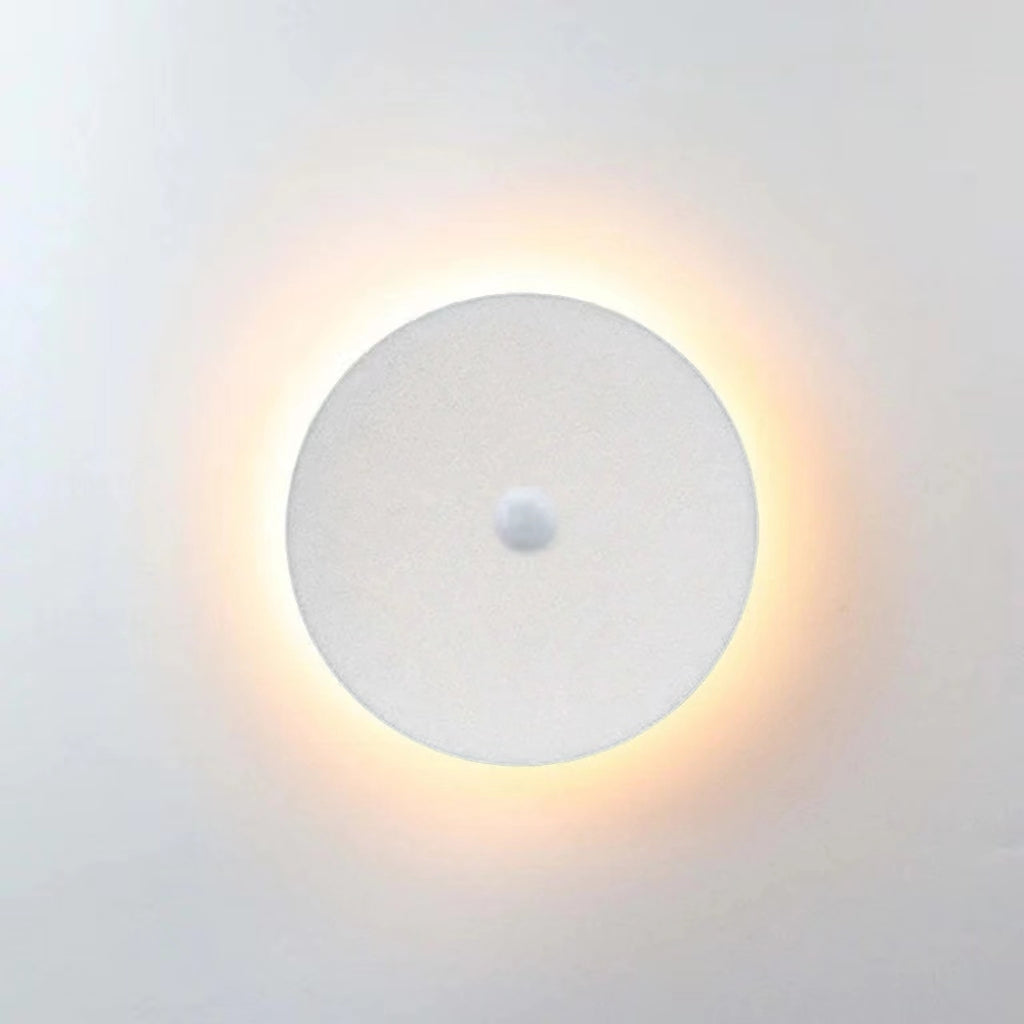Minimalist Disc LED Outdoor Wall Light - Arrielight