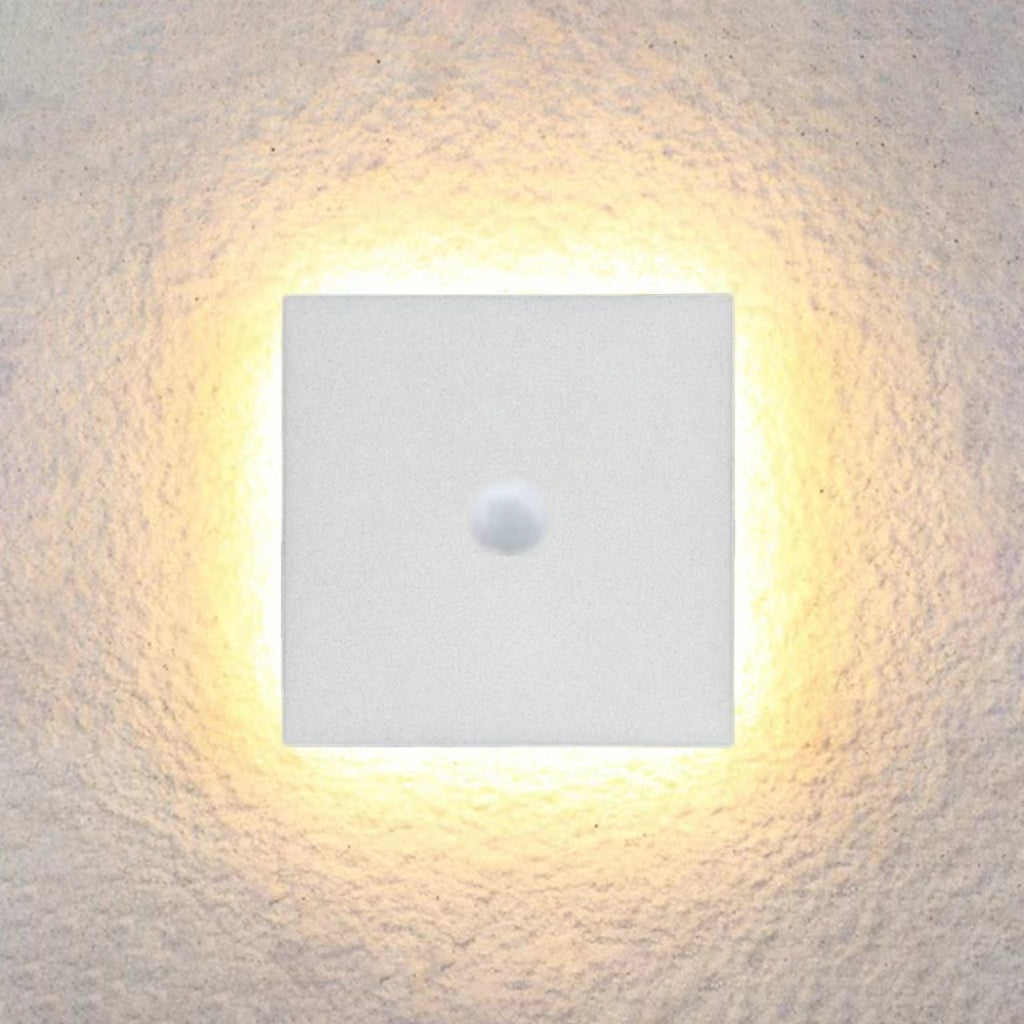 Minimalist Disc LED Outdoor Wall Light - Arrielight