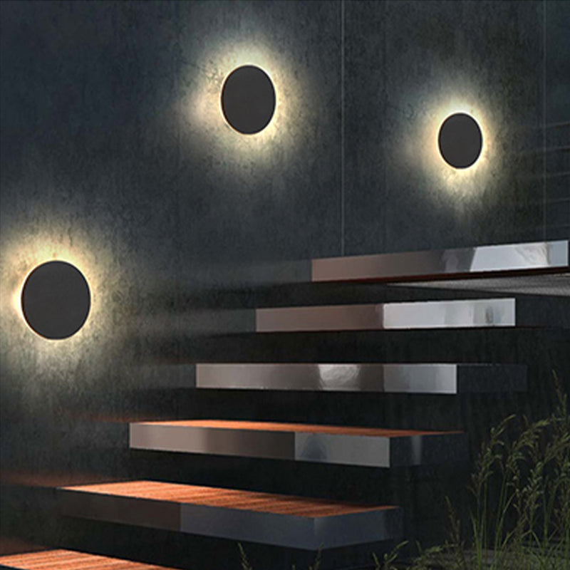 Minimalist Disc LED Outdoor Wall Light - Arrielight