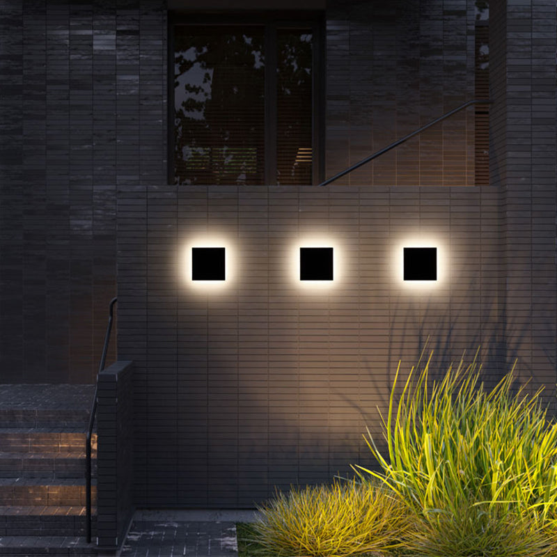 Minimalist Disc LED Outdoor Wall Light - Arrielight