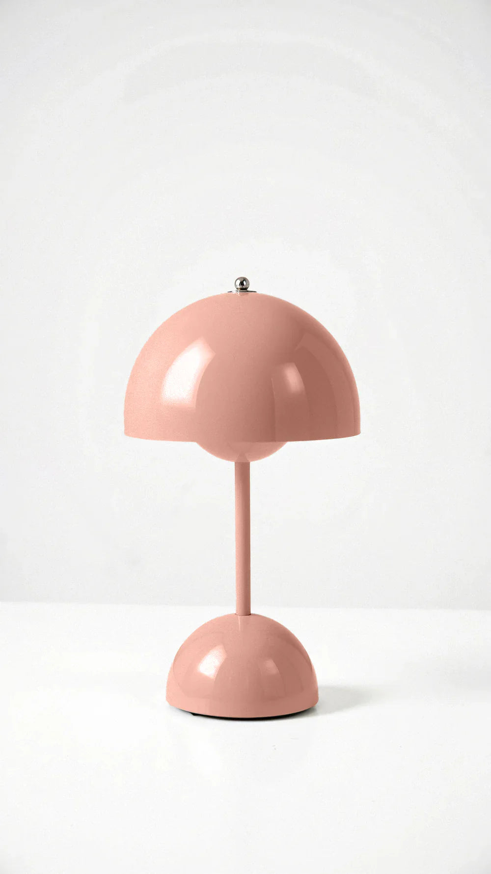 Wireless Minimalist Table Lamp
