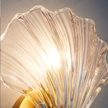 Shell-Shaped LED Wall Light – Elegant Brass and Glass Sconce