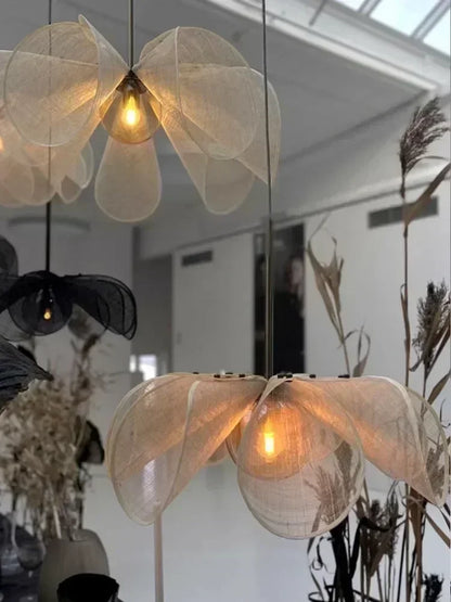 Floral Pendant Light – Boho-Style Decorative Design