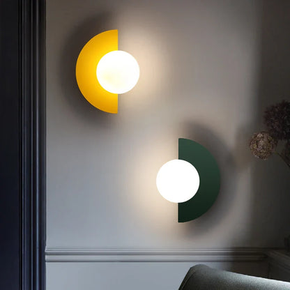 Modern Geometric LED Wall Light – Half Circle Design