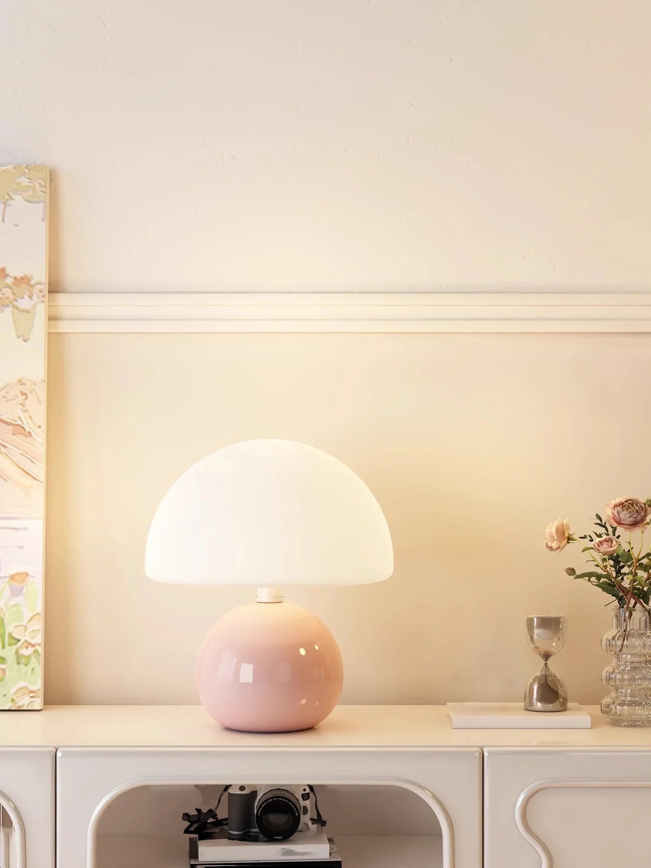 Minimalist Table Lamp with Round Base & Mushroom Shade