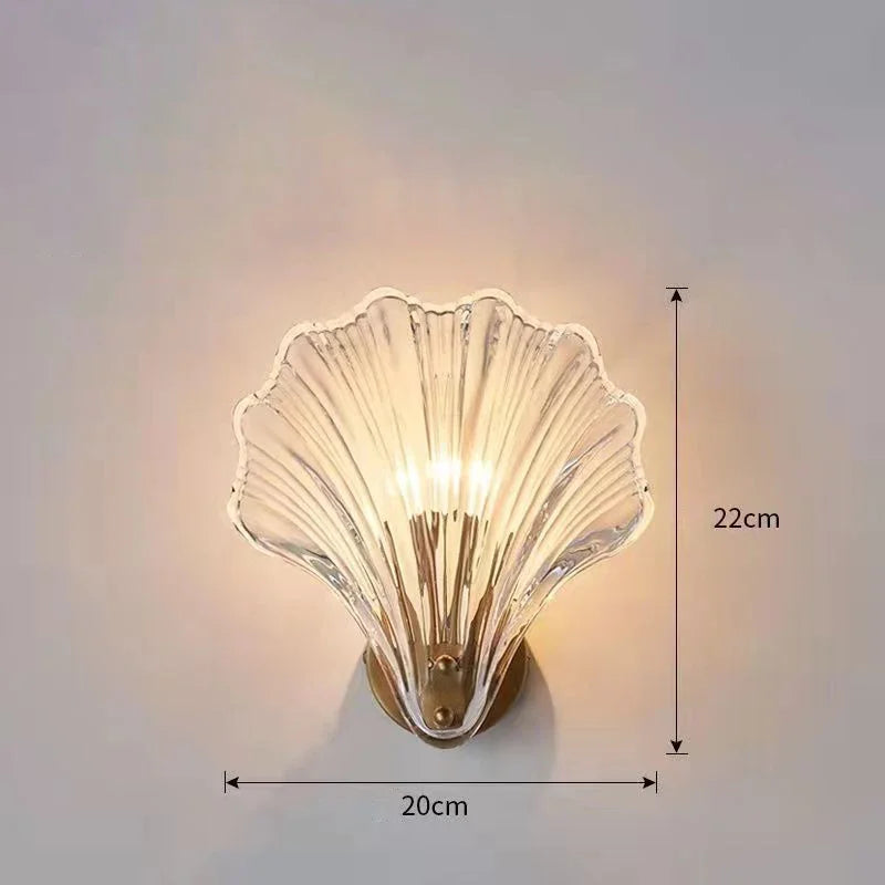 Shell-Shaped LED Wall Light – Elegant Brass and Glass Sconce