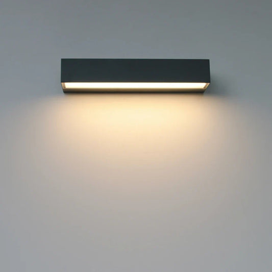 Modern Rectangular LED Outdoor Wall Light – Minimalist Design