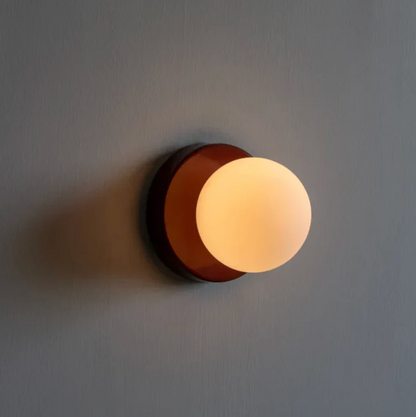 Modern Wall Light with Globe Shade – Minimalist Design