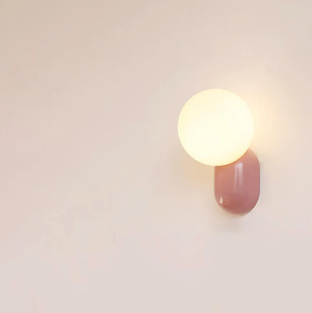 Modern Globe LED Wall Light – Designer Spherical Wall Light