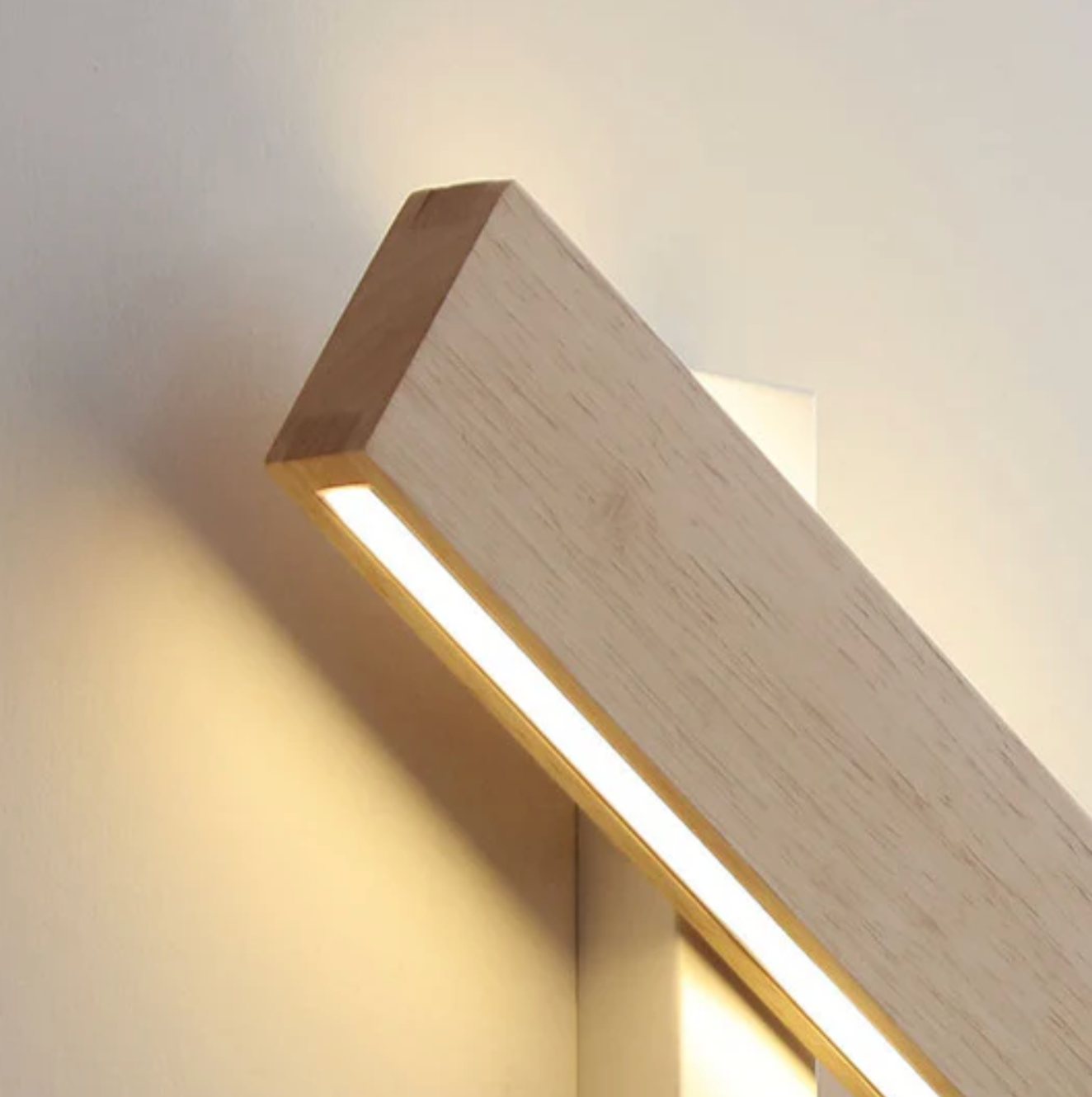 Wooden LED Wall Light – Minimalist Linear Design