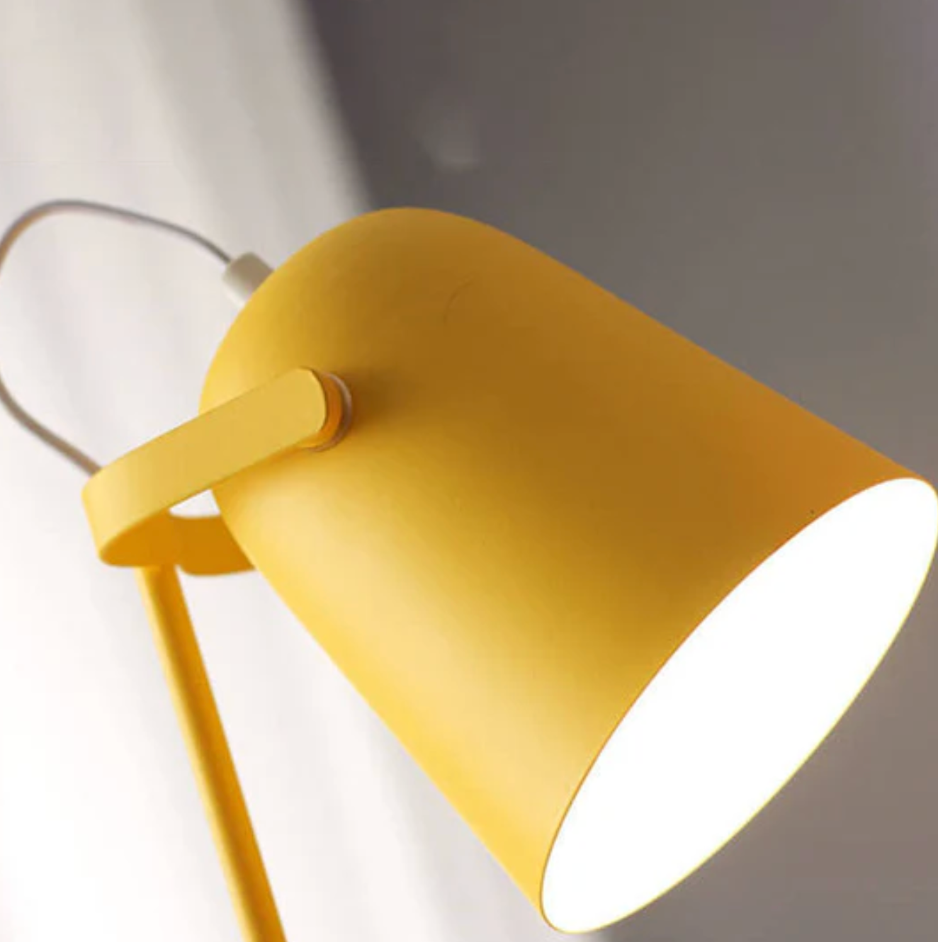Modern Adjustable Metal Desk Lamp – Reading Table Lamp