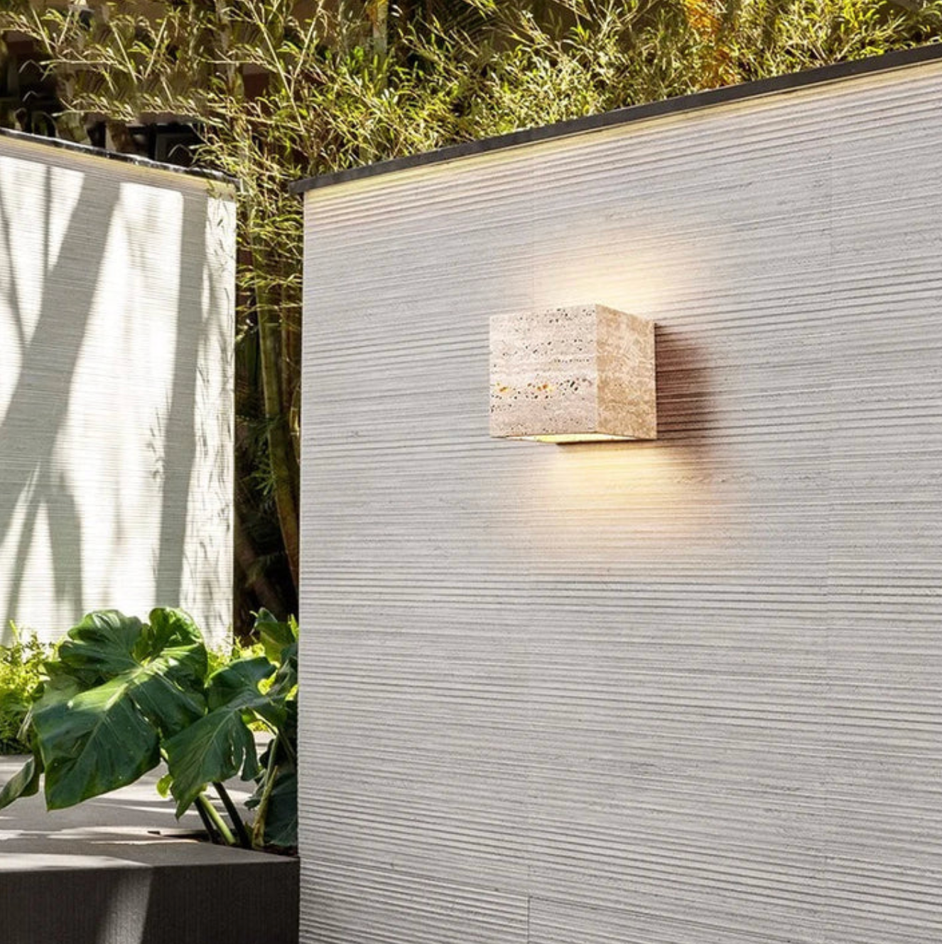 Natural Travertine Stone Wall Light – Minimalist Geometric Design