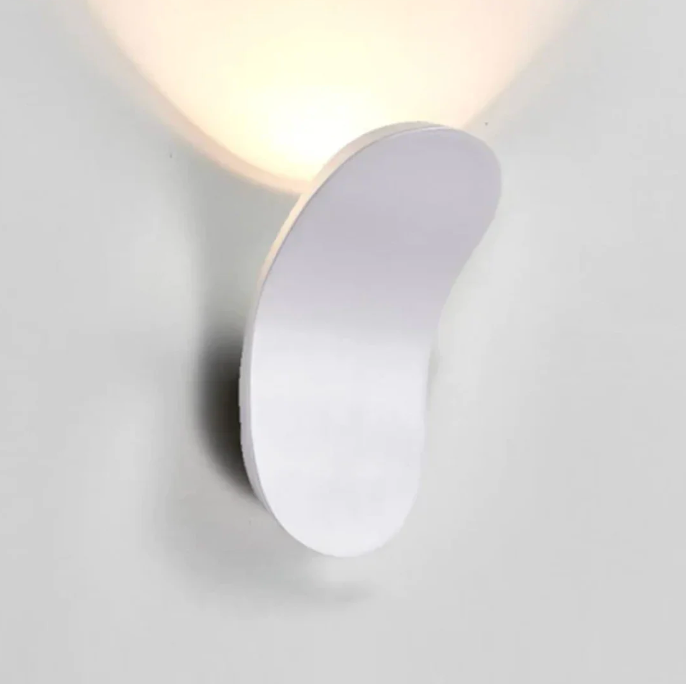 Minimalist LED Wall Light – Premium Modern Design