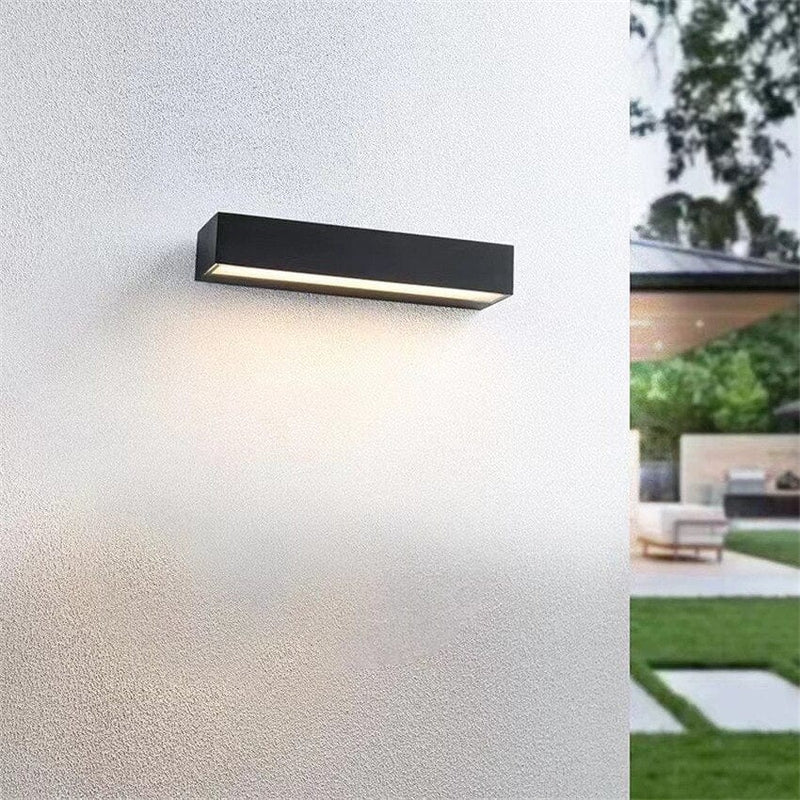 Modern Rectangular LED Outdoor Wall Light – Minimalist Design
