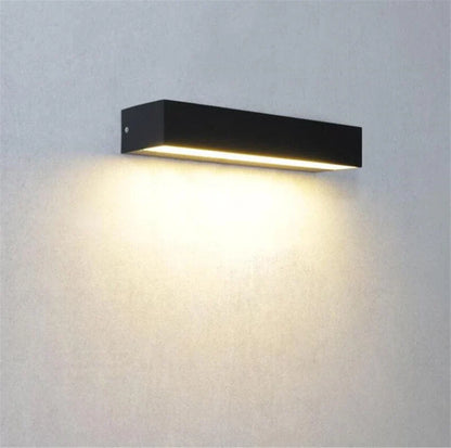 Modern Rectangular LED Outdoor Wall Light – Minimalist Design