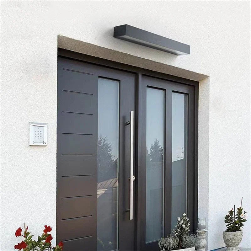 Modern Rectangular LED Outdoor Wall Light – Minimalist Design