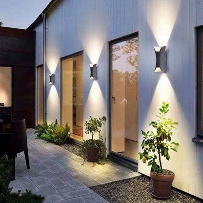 Curved Up and Down LED Outdoor Wall Light - Arrielight