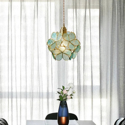 Artistic Stained Glass Pendant Lamp – Floral Elegance