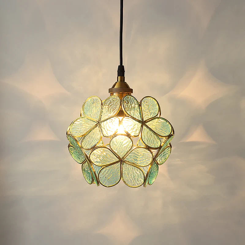 Artistic Stained Glass Pendant Lamp – Floral Elegance