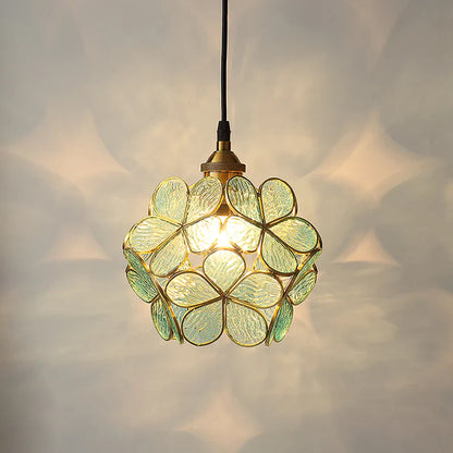 Artistic Stained Glass Pendant Lamp – Floral Elegance