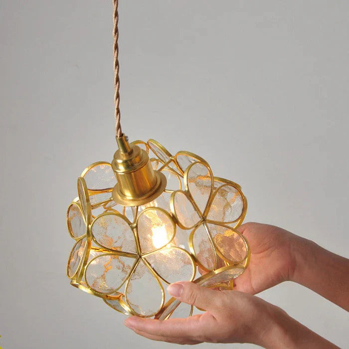 Artistic Stained Glass Pendant Lamp – Floral Elegance